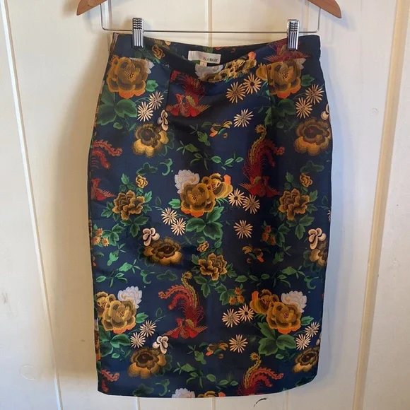 EUC maybe NWOT Anthropologie, Flora Jacquard Skirt. Size small. - Picture 3 of 4